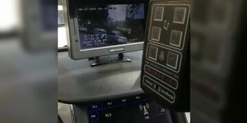 Los móviles po liciales contarán con cámaras en su interior.