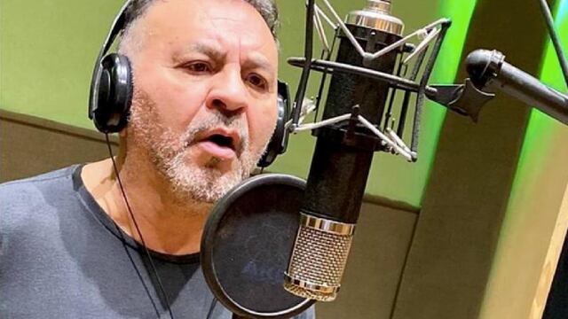 "El está completamente consciente", remarcó la esposa del popular cantante.