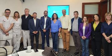 Firman convenio para producir repelente