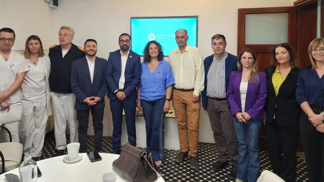 Firman convenio para producir repelente