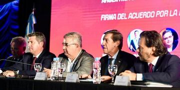 Raúl Jalil representó a Catamarca en la Mesa del Cobre.
