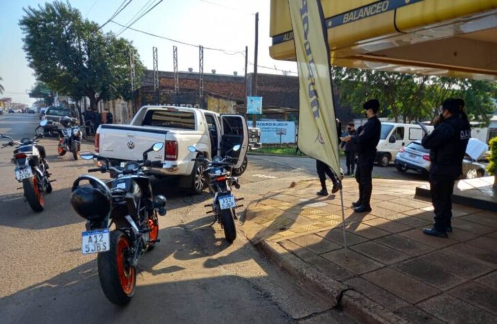 Picadas en Posadas: interceptaron a una de las camionetas protagonistas