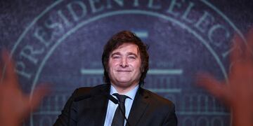 Javier Milei, se dirige a sus partidarios después de ganar la segunda vuelta de las elecciones presidenciales de Argentina.
