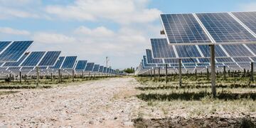 El parque fotovoltaico contribuirá al desarrollo sustentable y la producción de energía limpia.