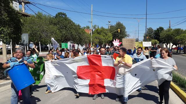 Villa Dolores. El personal de salud de todos los hospitales provinciales de la ciudad de Córdoba realizan un paro de 24 horas. (La Voz)