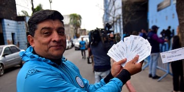 Los hinchas de Belgrano barrieron con la venta de entradas para este miércoles ante Newell's (Pedro Castillo / La Voz)