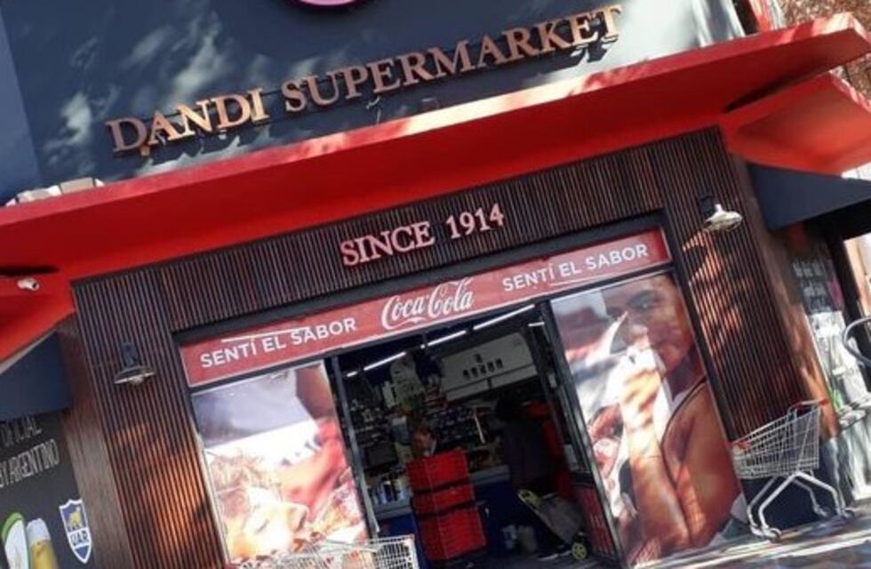 Perforaron el techo y se llevaron $4 millones de un mercado en Chacras de Coria