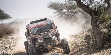 Ricardo Torlaschi, navegante mendocino en la categoría SSV del Rally Dakar 2024.