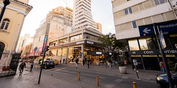 Un local en la Peatonal de Córdoba sufrió un millonario robo. Ilustrativa.