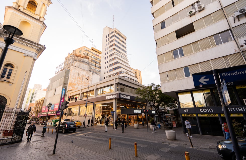 Cometieron un millonario robo en un comercio del centro de Córdoba: lo que se sabe