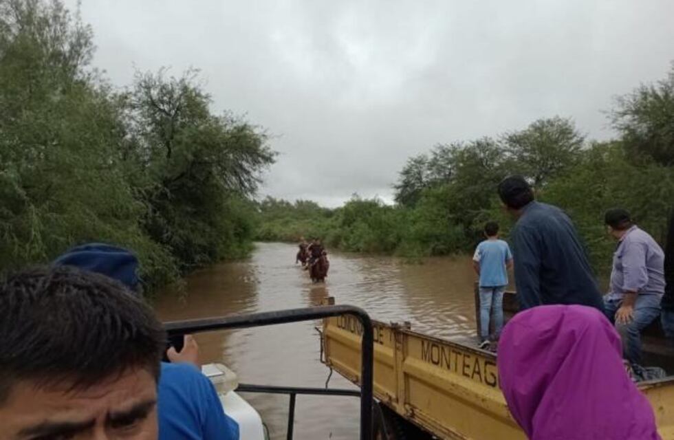 Niogasta: se realizó la evacuación de familias debido a las inundaciones