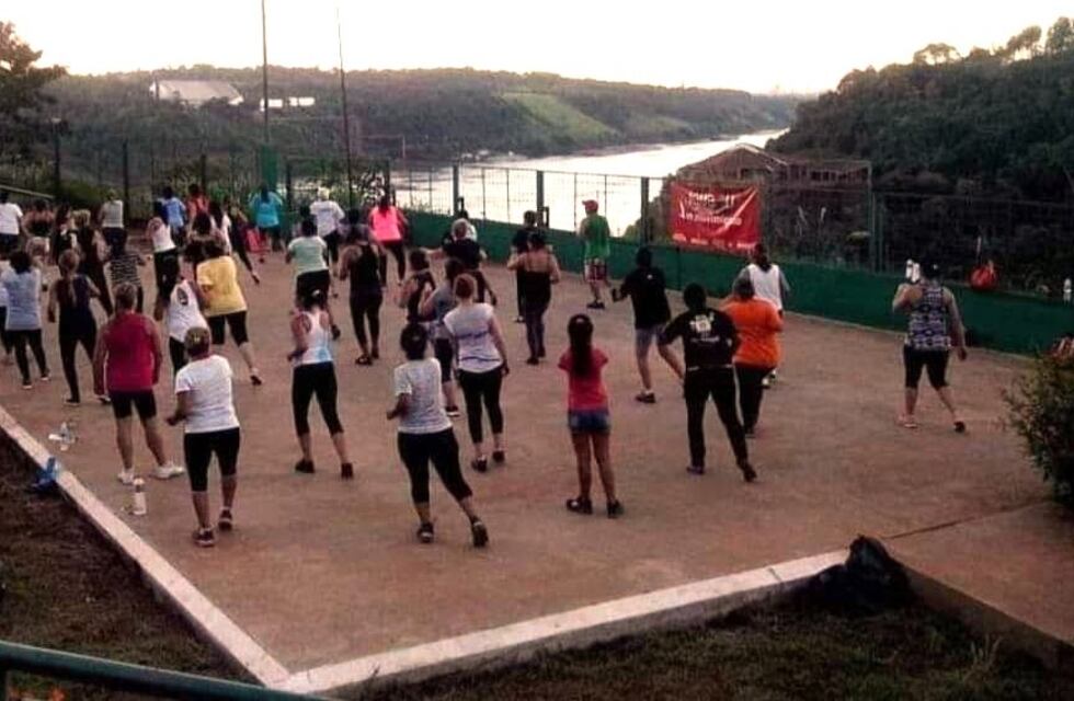 Invitan a la comunidad a participar de las clases de Strong en Puerto Iguazú