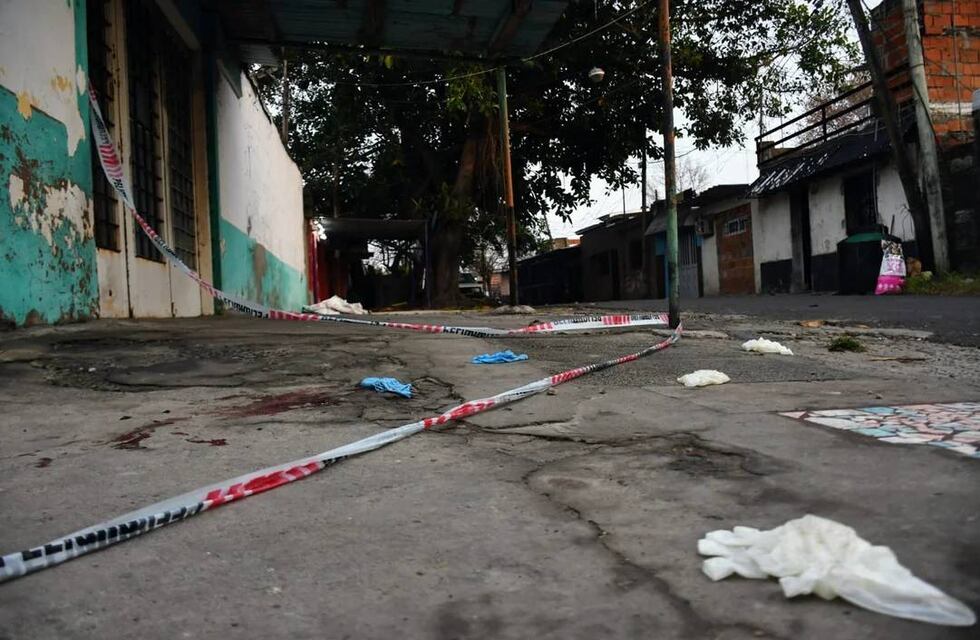 Madrugada violenta en Rosario: mataron a un hombre de un tiro en la cabeza en barrio Tablada