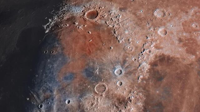La impactante imagen de la Luna que revelaron con más de 200 mil fotos.