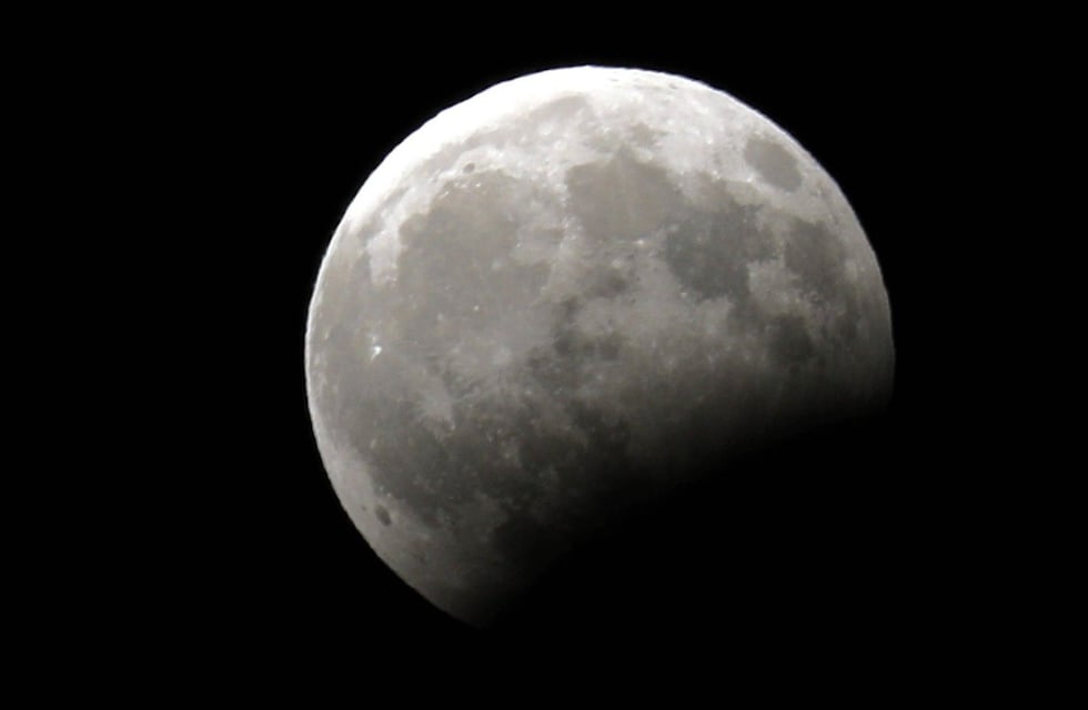 Eclipse Lunar Parcial en septiembre: cuándo y a qué hora se podrá observar en Argentina
