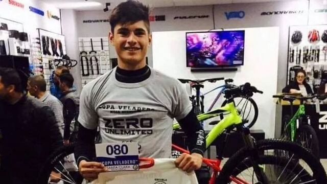 Juan Manuel estaba entrenando en la ruta cuando fue atacado por dos pasajeros de un auto.
