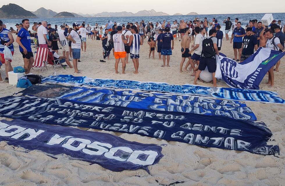 Los hinchas de Talleres y su carnaval en Copacabana