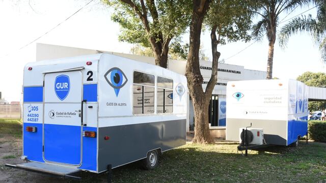 Presentaron las nuevas casillas móviles de la GUR