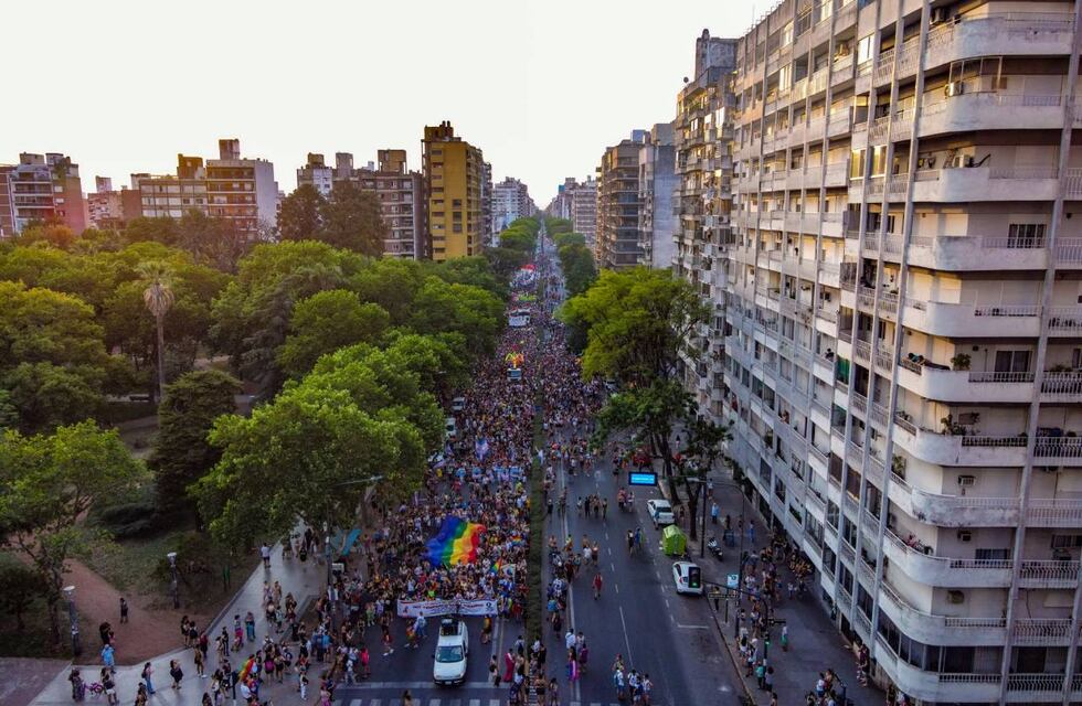 Marcha del Orgullo en Rosario tuvo regreso a la presencialidad multitudinario