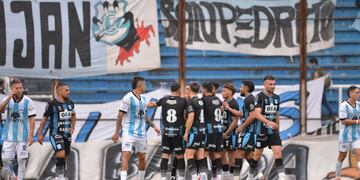 Racing sigue en un pozo, y perdió en Jujuy (Foto Gentileza).
