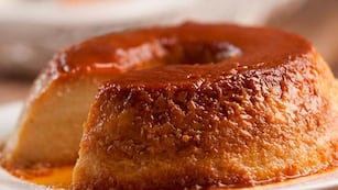 Cómo hacer un budín de pan súper cremoso y suave: la receta de Gladys Olazar, de Cocineros Argentinos