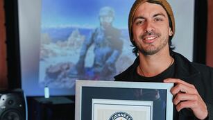 El productor musical rompió un Récord Guinness.