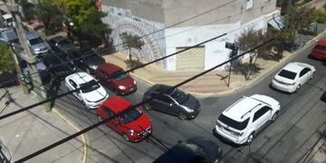 Tránsito complicado en el centro de la ciudad de San Luis.