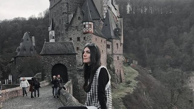 Juana Sosa muestra su vida en Europa desde su cuenta de Tik Tok. 
Foto es un castillo de Alemania.