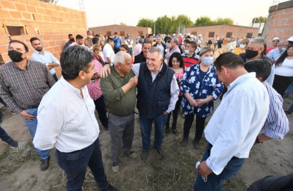Jaldo supervisó obras en la comuna de Gastona y Belicha