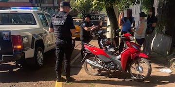 Dos motociclistas resultaron heridos tras un choque en Eldorado.