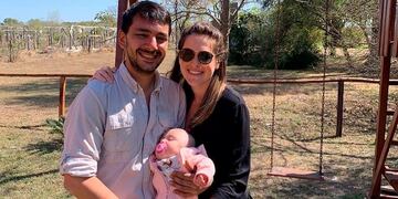 Felicidad y emoción por parte de los padres de Emmita.