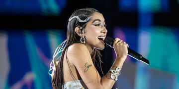 Tres horas y más de 40 canciones: así fue el primer show de María Becerra en River