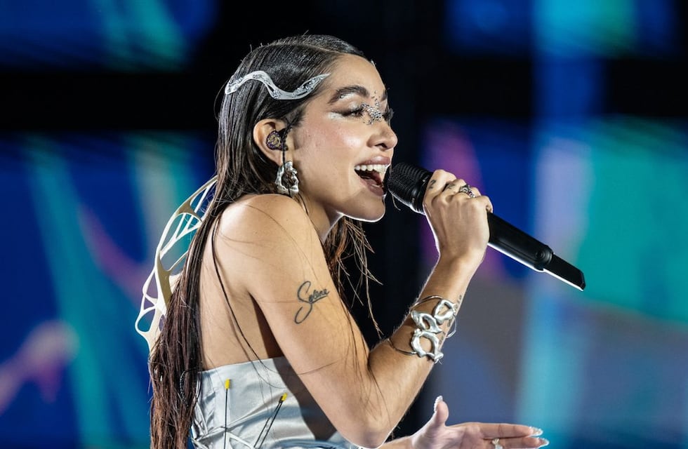 Tres horas y más de 40 canciones: así fue el primer show de María Becerra en River