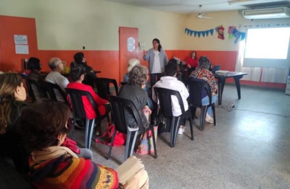 Yerba Buena: capacitan en rotulado de alimentos y registros para emprendedores