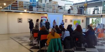 Capacitación sobre Prevención en los Consumos Problemáticos con docentes e Inspectores de Escuelas Primarias del Distrito de Tres Arroyos