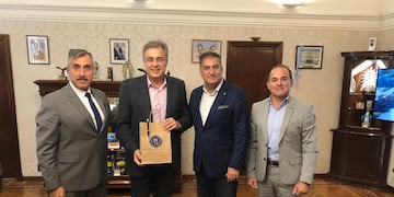 Luis Castellano recibió un presente desde la dirección de la Policía Federal