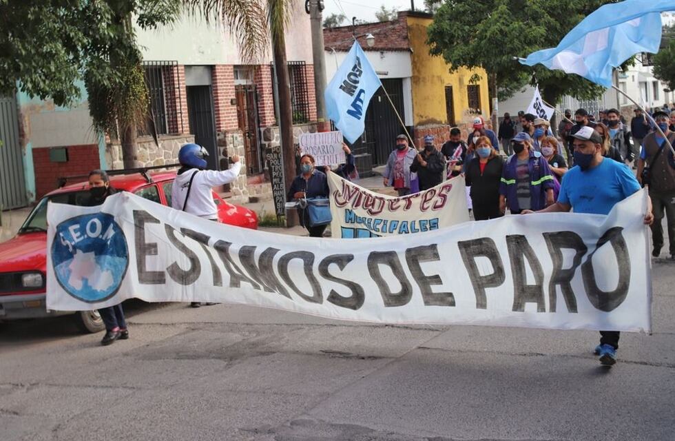 Municipales iniciaron paro por dos días, con cortes de calles y rutas en Jujuy