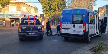 La víctima cayó herida sobre Santa Fe y Pascual Rosas.