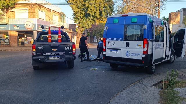 La víctima cayó herida sobre Santa Fe y Pascual Rosas.