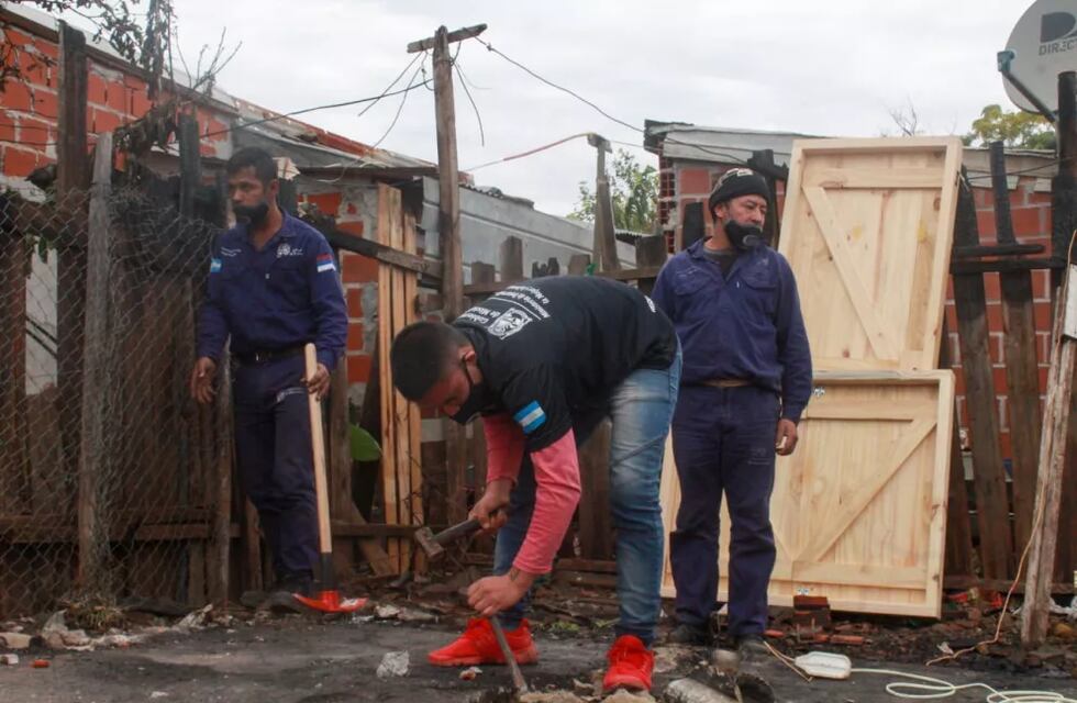 Los niños encerrados durante el incendio en una casa en Posadas fueron trasladados a un hogar