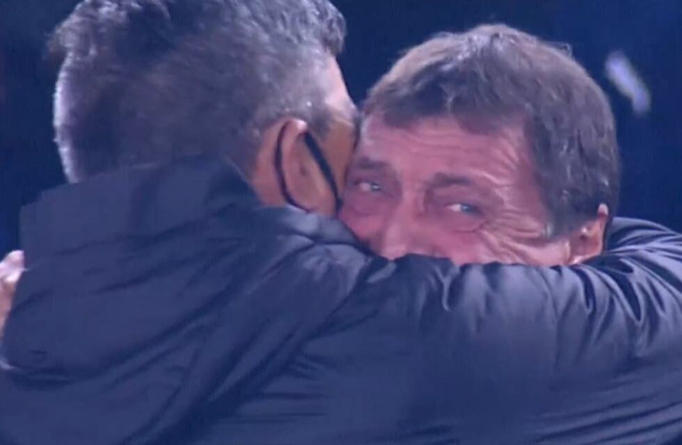 Independiente: la emoción y el llanto de Julio César Falcioni contra Estudiantes