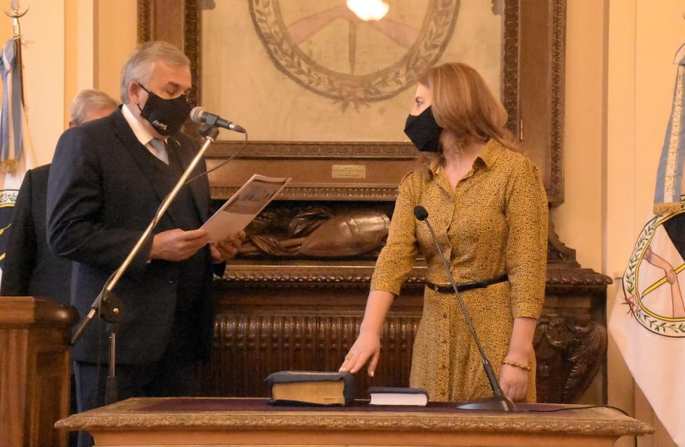 El gobernador Morales comenzó el recambio en su gabinete