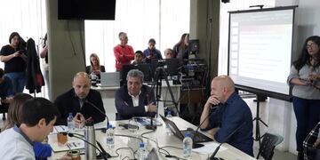 Secretaría de Asuntos Malvinas, de Políticas Sociales y del IMD presentaron el presupuesto 2023