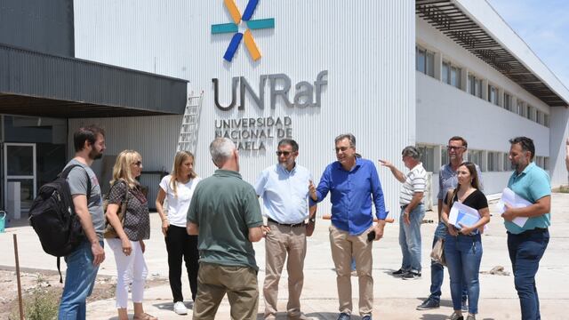 Luis Castellano recorrió los avances de las obras en el campus de la UNRaf