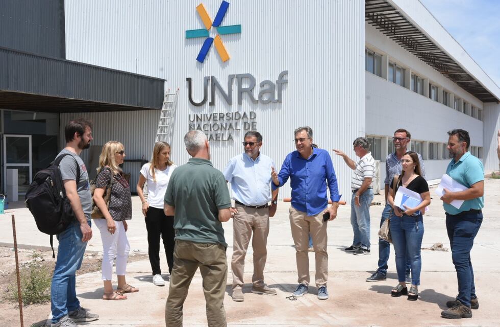 Luis Castellano recorrió los avances de obras de la UNRaf