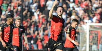 Colón derrota a Atlético Tucumán en Santa Fe. (LT10)