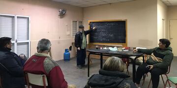 Charla de Amigos de la Vida en el barrio Belgrano