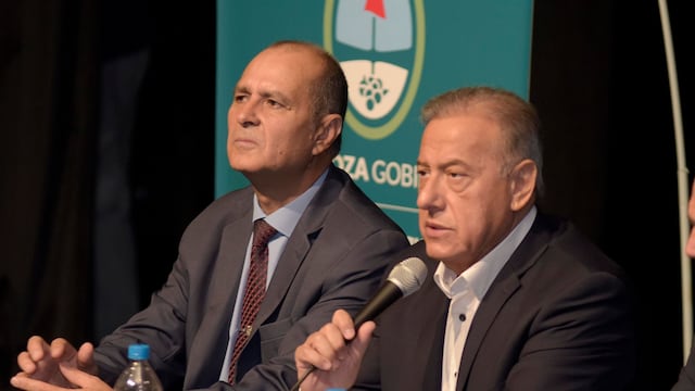 El jefe de la Policía de Mendoza, Roberto Munivez junto al ministro de Seguridad Raúl Levrino fueron señalados por la oposición. Gentileza Gobierno de Mendoza