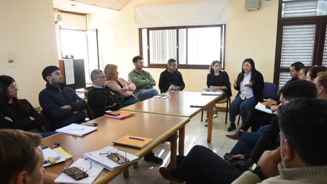 Quieren facilitar los trámites municipales
