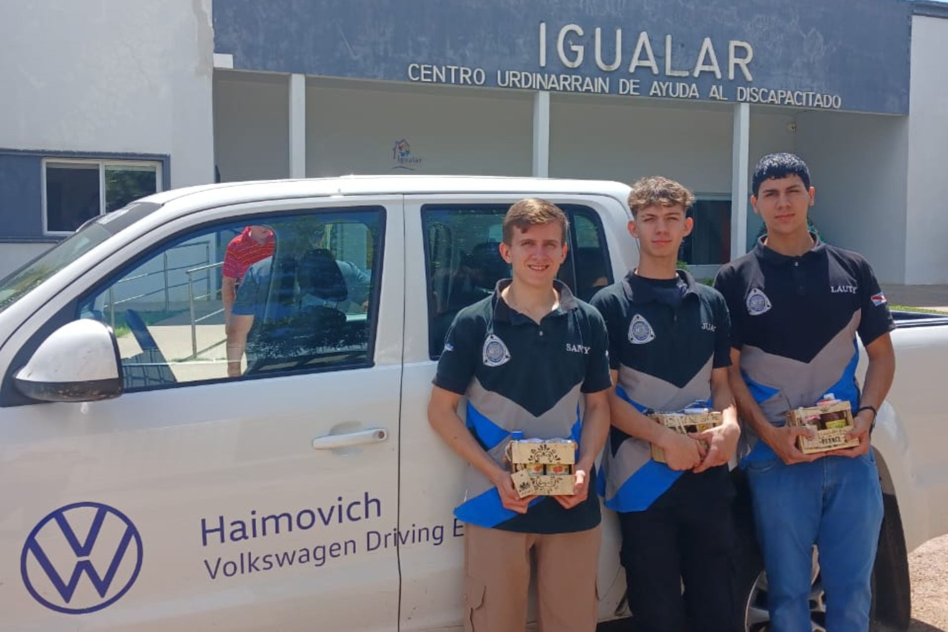 Estudiantes entrerrianos adaptan una silla de ruedas al sistema eléctrico